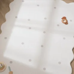 Teppich Kinderzimmer - Cloudy Dots Weiß
