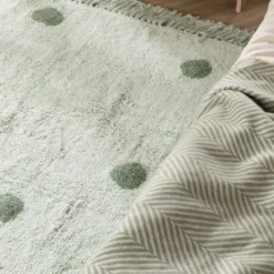 Teppich Kinderzimmer - Lou Dots Grün