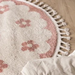 Waschbarer Kinderteppich Rund - Moos Flower Rosa